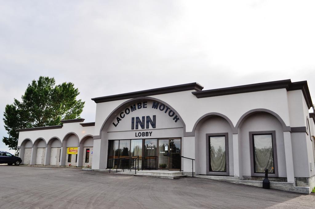 Lacombe Motor Inn Zewnętrze zdjęcie